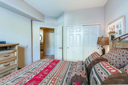 Mammoth Green Condos