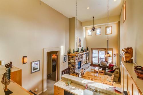 Mammoth Green Condos