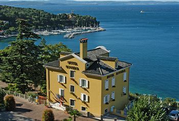 Hotel Riviera & Maximilian`s