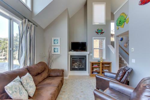 Manzanita Oak Shores