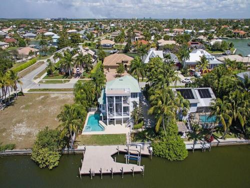 Spinnaker Home 490