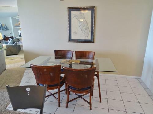 Apartamento Seaview Condo #18240