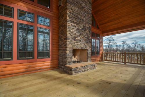 Rockledge Manor Four-bedroom Holiday Home