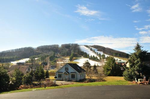 Deep Creek Village #29 Three-bedroom Townhome