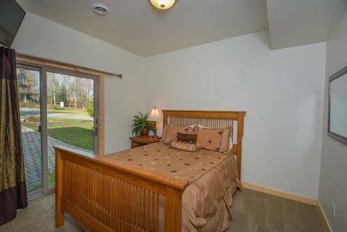 Steden Court Eight-bedroom Holiday Home