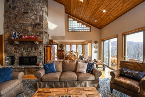 Infinite View Five-bedroom Holiday Home
