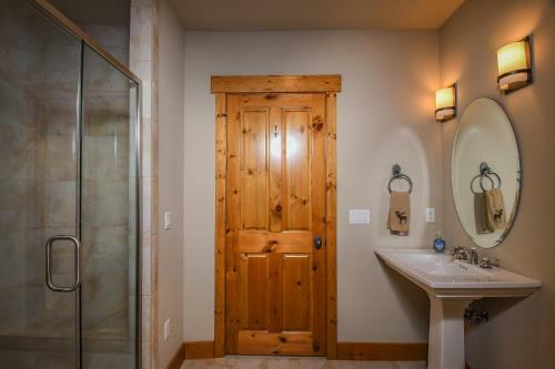 Big Sky Four-bedroom Holiday Home