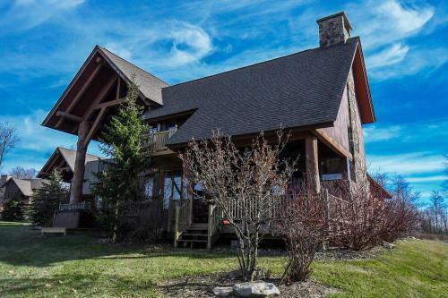 Big Sky Four-bedroom Holiday Home