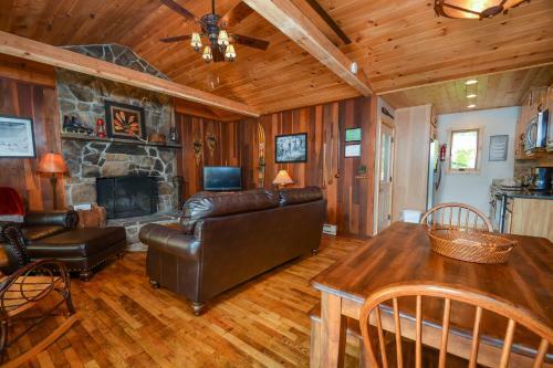 Cherry Cove Cottage Two-bedroom Holiday Home