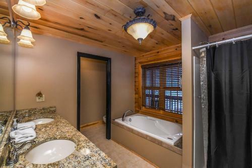 Altitude Adjustment Five-bedroom Holiday Home