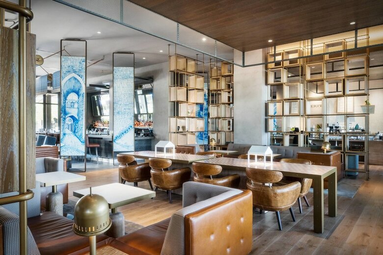 Hotel Nia, Autograph Collection