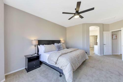 E Mesa House Sterling Dr