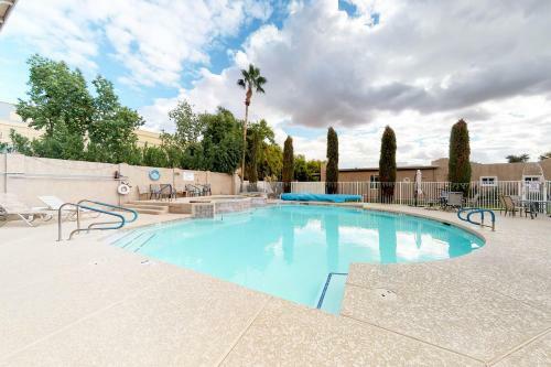 Parklinks At Superstition Springs
