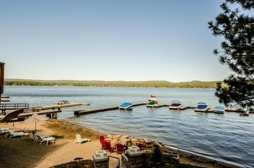 Timberlake Lakefront Studio