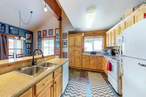 Aspen Village 51
