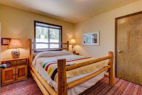 Toney Family Legacy With Payette Lake Access