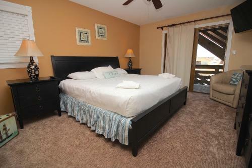 Suits Us At Kees Vacations