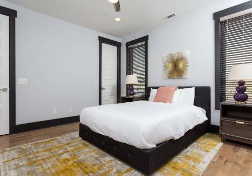 Four-bedroom Four-bath West End Townhouse