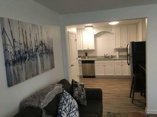 Apartamento Mid Modern Downtown Condo #239