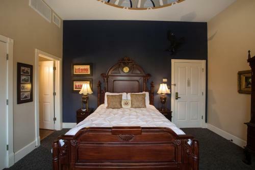 Gruene River Hotel & Retreat