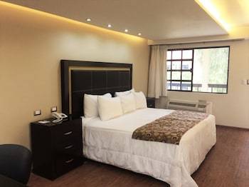 Quinta Dorada Hotel And Suites