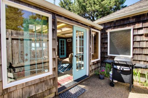 Agate Beach Oceanfront Lodge