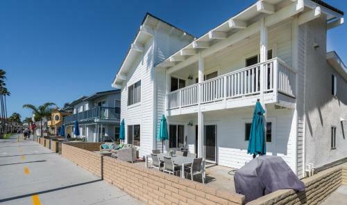 Apartamento 906 East Oceanfront Back Unit C 2 Bedroom Condo