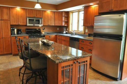 Vacation: Bear River Chalet