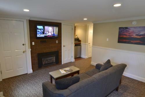 Hotel New England Inn & Lodge