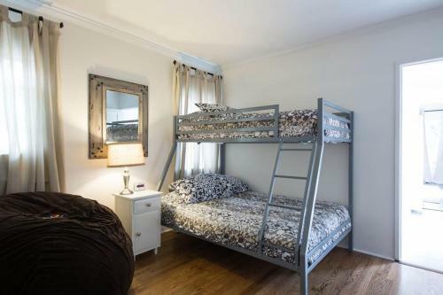 Colfax Holiday Home 11031