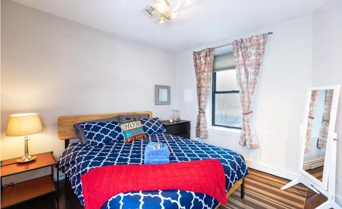 Prime Soho Apartment With Private Backyard