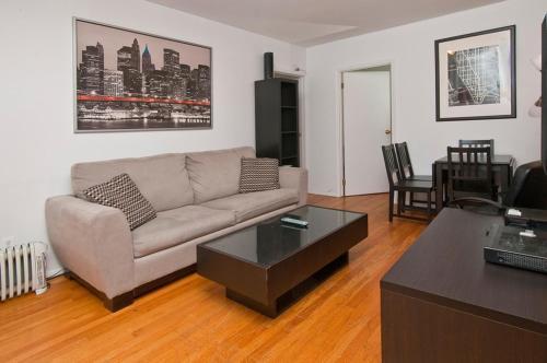 335 East Apartment #232477 Apts