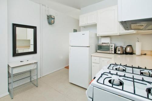 335 East Apartment #232477 Apts