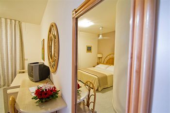 Hotel Villaggio Club Baia Del Sole