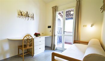 Hotel Villaggio Club Baia Del Sole