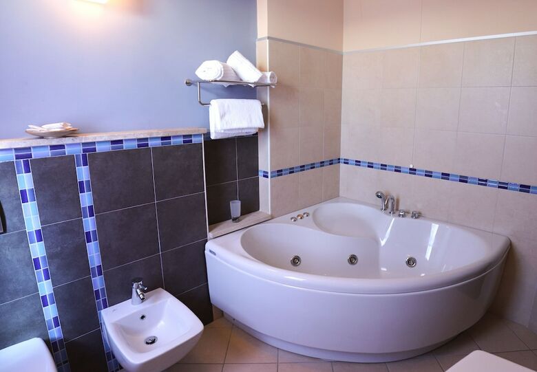 Janus Hotel