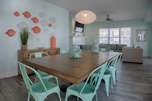 Beach Bungalow 8