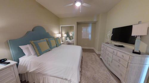 Turquoise Place D1203