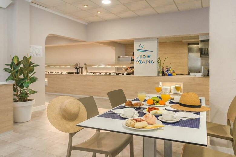 Aparthotel Fergus Club Carema Splash