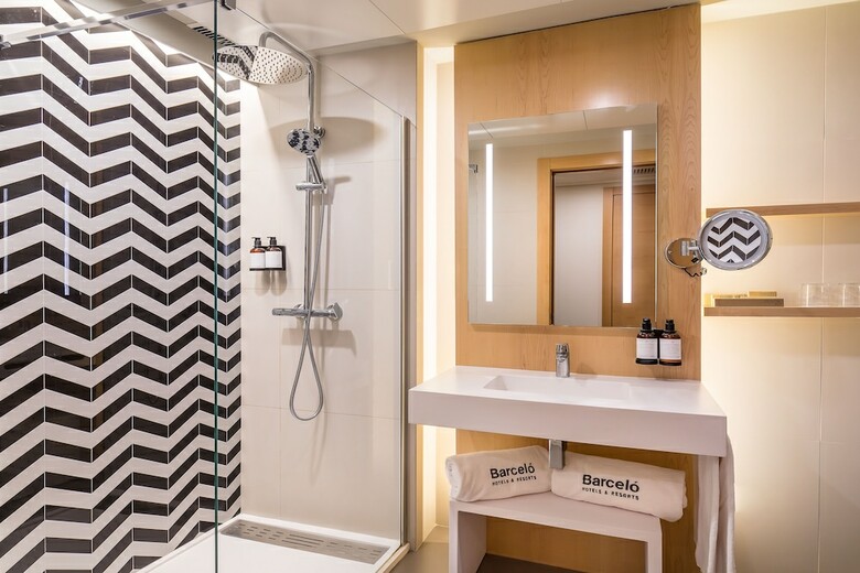 Hotel Barcel� Murcia Siete Coronas