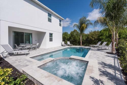 Encore Fantasy Eight-bedroom Villa
