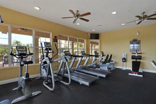 Shoreway Loop L 2004-two Bedroom Apartment