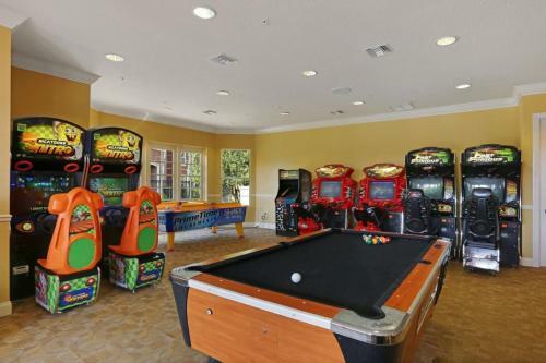 Shoreway Loop L 2004-two Bedroom Apartment