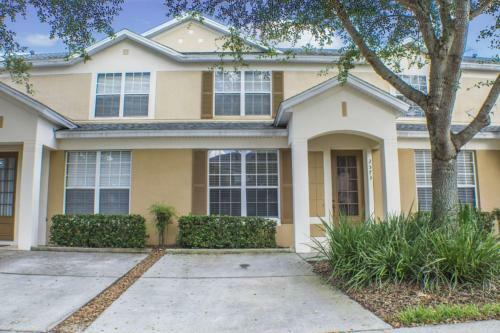 Neil's Windsor Hills Townhouse - Three Bedroom Home
