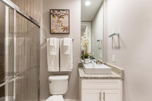 Summerville Resort Five Bedroom Townhome Sv109
