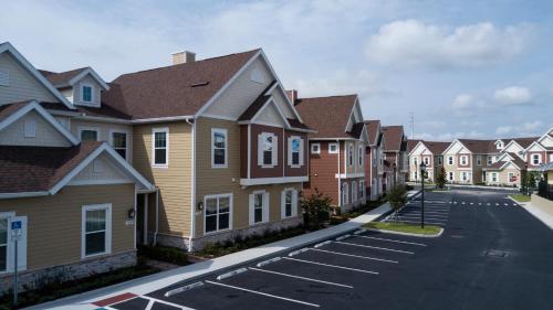 Summerville Resort Five Bedroom Townhome Sv109