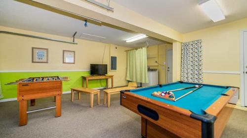 Comrow Dwelling 7738