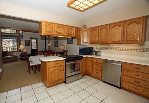 16 Storm Peak Townhouse