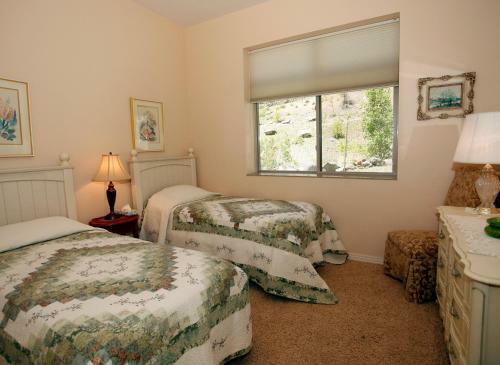 Peregrine Point 106 Townhouse