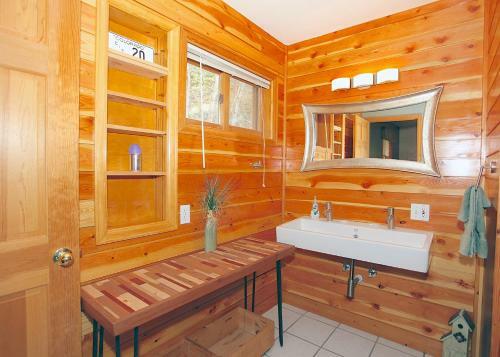 Oak Street House 142929